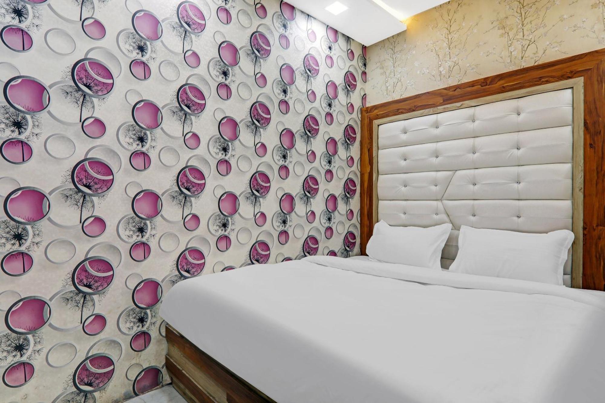 Capital O Hotel Shree Kanpur Exterior photo