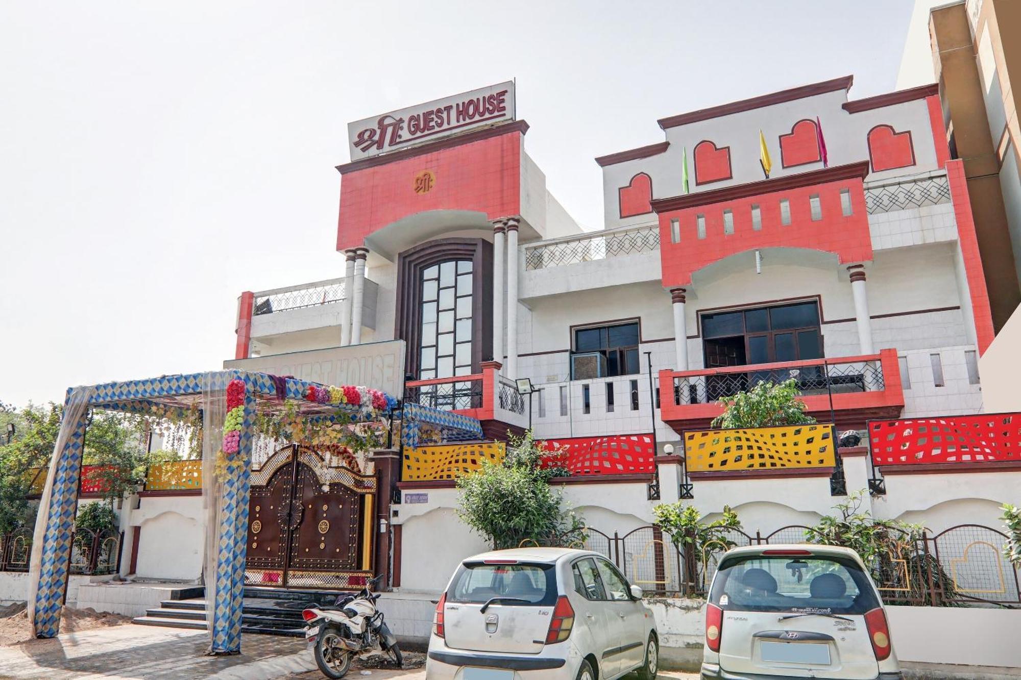 Capital O Hotel Shree Kanpur Exterior photo